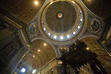 Fototapeta na wymiar Saint Peter basilica inner view, Rome, Vatican city
