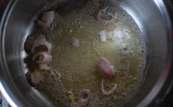soffritto di  scalogno e burro per risotto