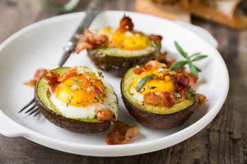 Baked Avocado with Egg and Bacon