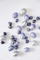 Easter is coming. Small preparations. We paint eggs with the whole family.