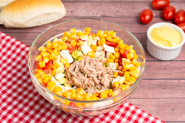 ensalada de choclo y atun