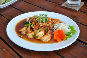 Deep fried shrimp with Tamarind sauce