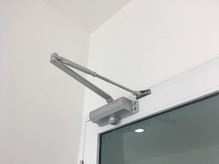 automatic system hydraulic ,leaver hinge modern glass door closer holder. - obrazy, fototapety, plakaty