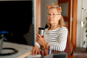 woman resting looking at the monitor screen