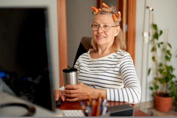 woman resting looking at the monitor screen