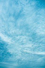 Obraz premium Sky with scattered clouds 