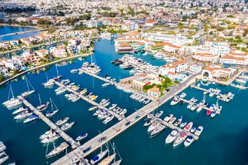 Papier Peint photo Chypre Vue aérienne de drone de la marina de Limassol. Chypre