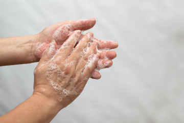 lavando manos jabón