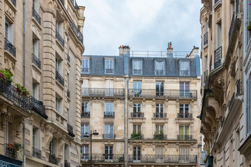 Fototapeta na wymiar Paris, typical beautiful building in Montmartre