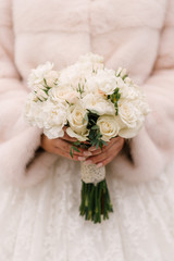 Fototapeta na wymiar Beautiful wedding bouquet in bride