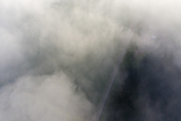 Fototapeta na wymiar 霧の日の空撮