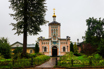Fototapeta na wymiar Gate Church of St. John Baptist Skete of Optina Monastery. Optina Pustyn (literally Opta's hermitage) is an Eastern Orthodox monastery near Kozelsk in Russia