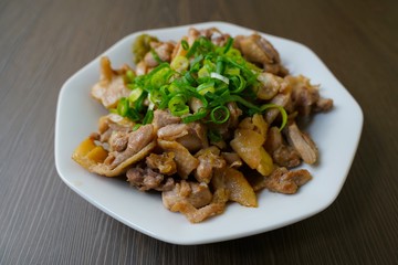 地鶏の炭火焼