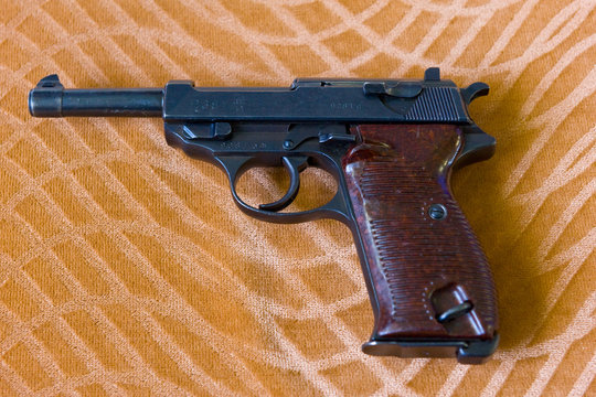 Walther P38 の画像 14 件の Stock 写真 ベクターおよびビデオ Adobe Stock Walther P38 の画像 14 件の Stock 写真 ベクターおよびビデオ Adobe Stock