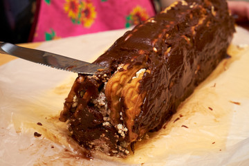 Cooking cake 