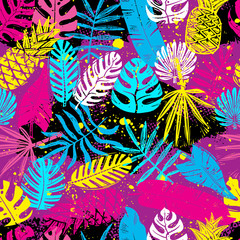Jungle foliage chaotic hand drawn seamless pattern