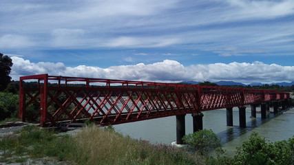 Alte Eisenbahnbr&uuml;cke &uuml;ber den Taramakau River