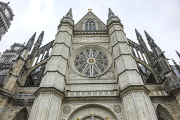 Obraz premium Architectural fragments of Gothic style Roman Catholic Cathedral of Sainte-Croix dominates in Orleans city Centre. Construction of Sainte-Croix started in 1287, inaugurated in 1829. Orleans, France.
