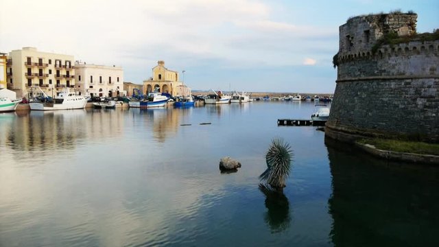 Gallipoli, Apulia - Traditional rowing boats at the seaport of Gallipoli 