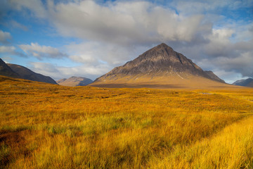 Fototapeta premium Buachaille Etive Mor, mountain in Glencoe