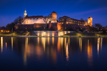 Fototapeta na wymiar View of the Cathedral and adoining buildings within the Wawel Royal Castle complex on Wawel Hill in Krakow, Poland