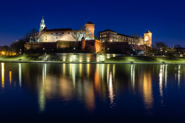 Fototapeta na wymiar View of the Cathedral and adoining buildings within the Wawel Royal Castle complex on Wawel Hill in Krakow, Poland