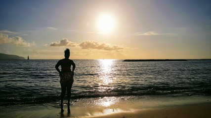 Fototapeta premium silhouette of man at sunset