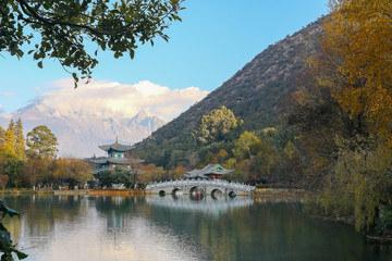 Fototapeta premium Black Dragon Pool Park, Lijiang, China