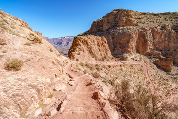 Fototapeta premium hiking the south kaibab trail in grand canyon national park, arizona, usa