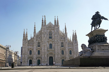 Fototapeta na wymiar Europe, Italy Milan march 2020 - Duomo Cathedral, Vittorio Emanuele Gallery empty of people and tourist, n-cov19 Coronavirus epidemic 