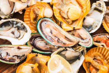 Assorted fresh shellfish-Green Mussels, Oysters, Scallops