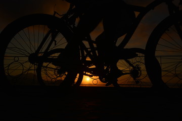 Fototapeta premium bicycle in the sunset