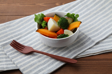 温野菜のサラダ テーブル