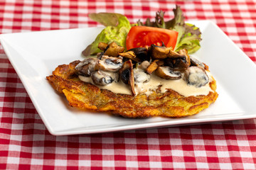 swiss roesti with mushroom sauce