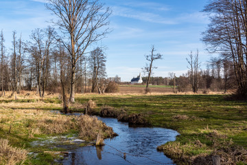 Dolina Górnej Narwi. Rzeka Mieńka. Wiosna na Podlasiu. Polska © podlaski49