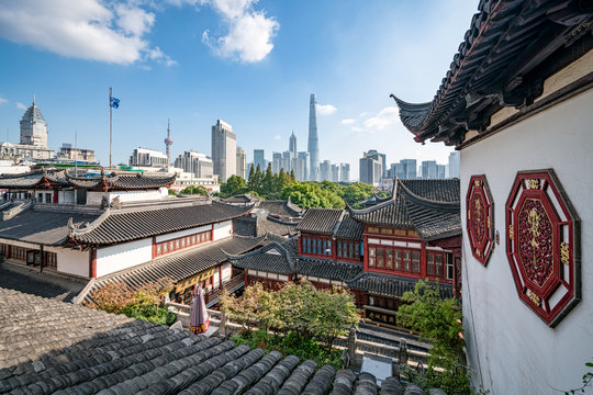Yu Yuan Gardens with Pudong skyline in the background, Shanghai, China