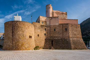 Fototapeta na wymiar Castle of Castellammare del Golfo