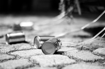 Blechdose am Hochzeitsauto