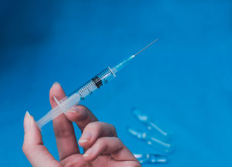 Self-administration of a solution in a transparent ampoule. Against drugs. Treatment for COVID 19...