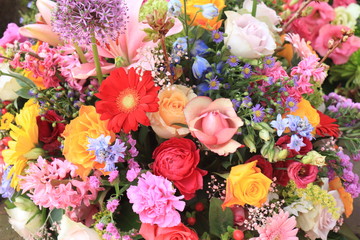 Colorful wedding flowers