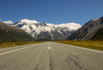Road to Mt Cook