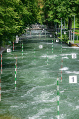 Trainingsstrecke für Wildwasser-Sportler am Eiskanal in Augsburg