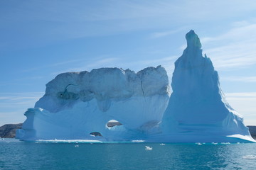 Grönlands Vielfalt, wunderschöne Eisskulpturen, Landschaften, Hunde