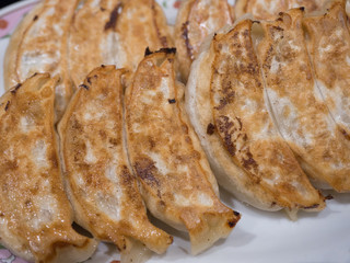 焼き餃子