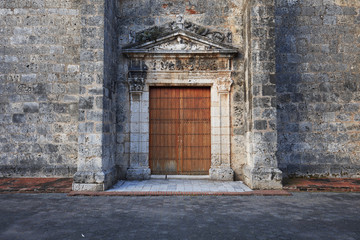 Fototapeta premium Colonial Architecture Detail. Typical colonial style in Santo Domingo, Dominican Republic