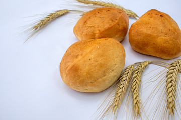 round buns with wheat ears