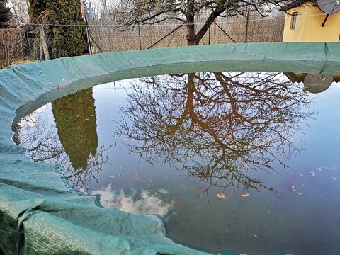 Pool Abdeckung Plane im Winter
