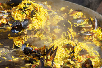 hot seafood paella