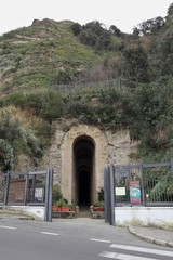 Napoli - Ingresso della Grotta di Seiano