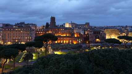 Fototapeta na wymiar Night panorama of Rome, Italy